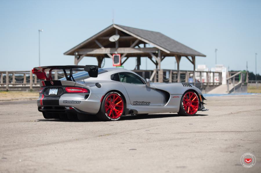  Dodge Viper ACR on Vossen Wheels (VPS-306) 2017 года  (фото 6 из 40)
